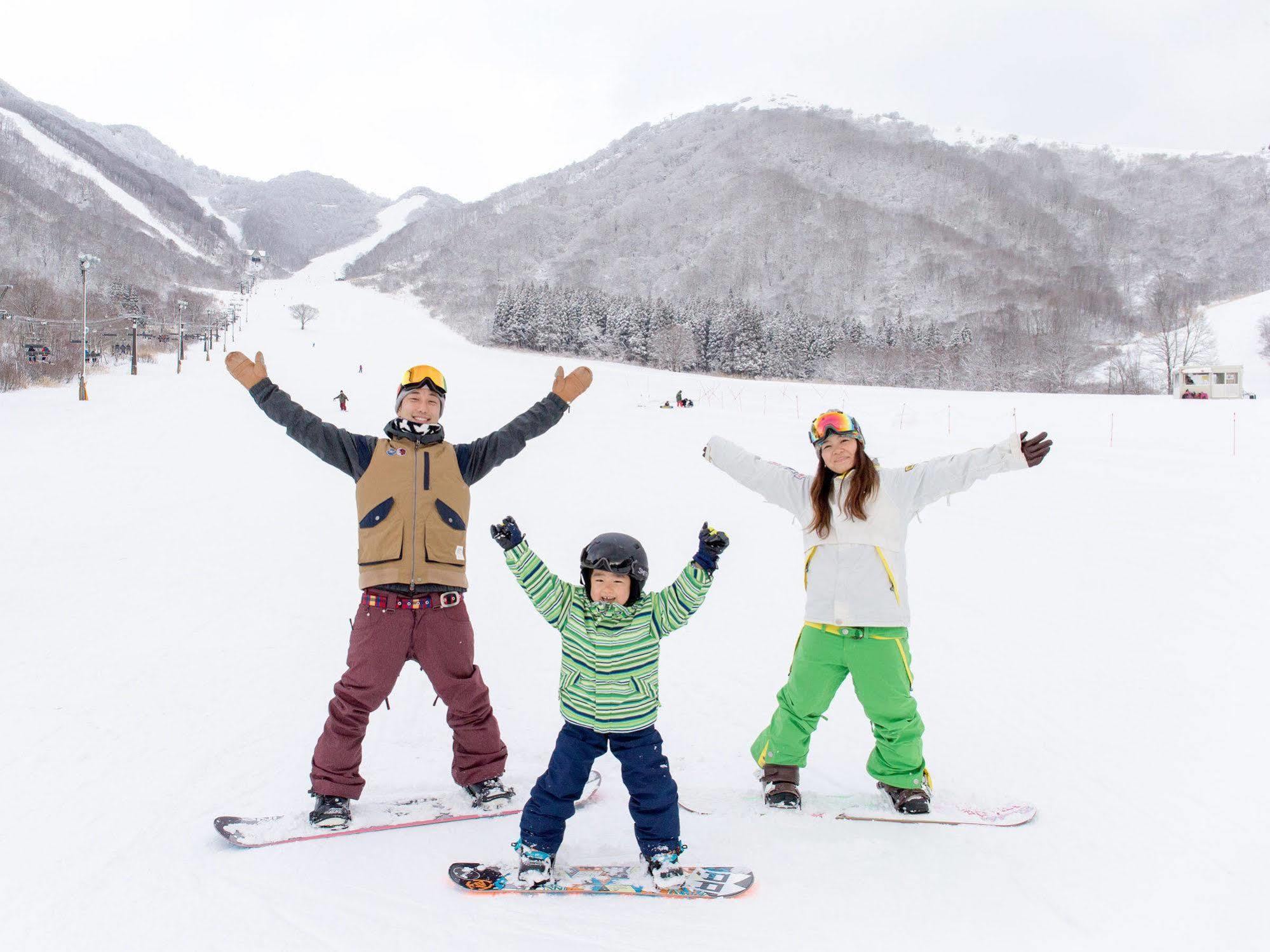 Hotel Green Plaza Hakuba Otari Buitenkant foto